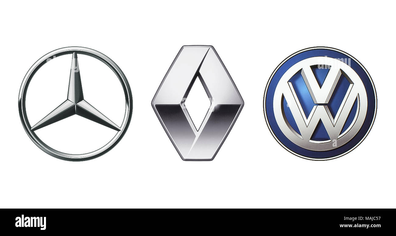 Kiev, Ukraine - 09 novembre 2017 : Collection de voiture logos imprimés sur papier blanc : Mercedes Benz, Volkswagen et Renault Banque D'Images