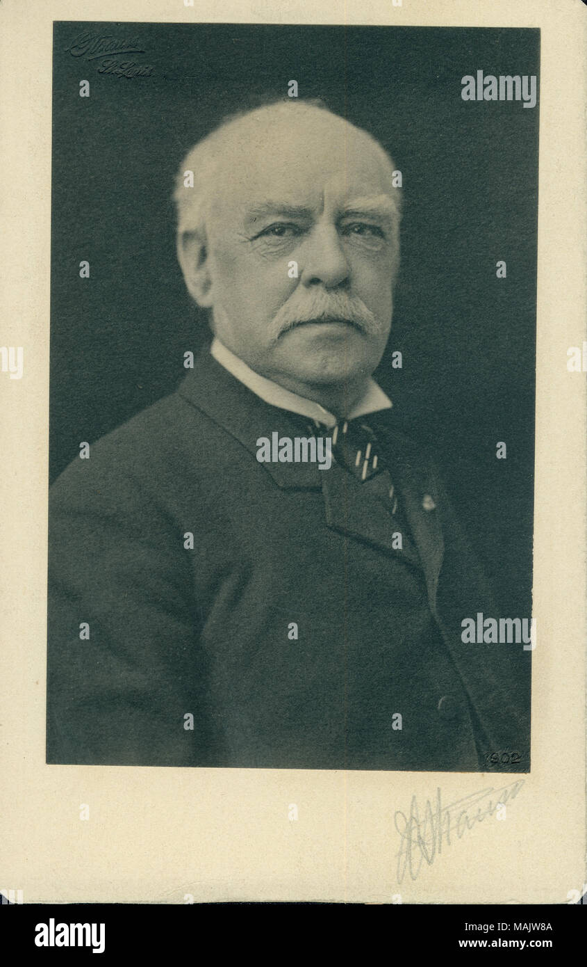 Portrait buste de Henry Hitchcock porter un costume et une cravate, et face à l'avant avec son corps tourné vers la droite. 'Strauss' (écrit sous l'image). Titre : Henry Hitchcock, Major, adjudant général adjoint des États-Unis, bénévoles, brevet de lieutenant-colonel. . 1902. Strauss, Saint Louis Banque D'Images
