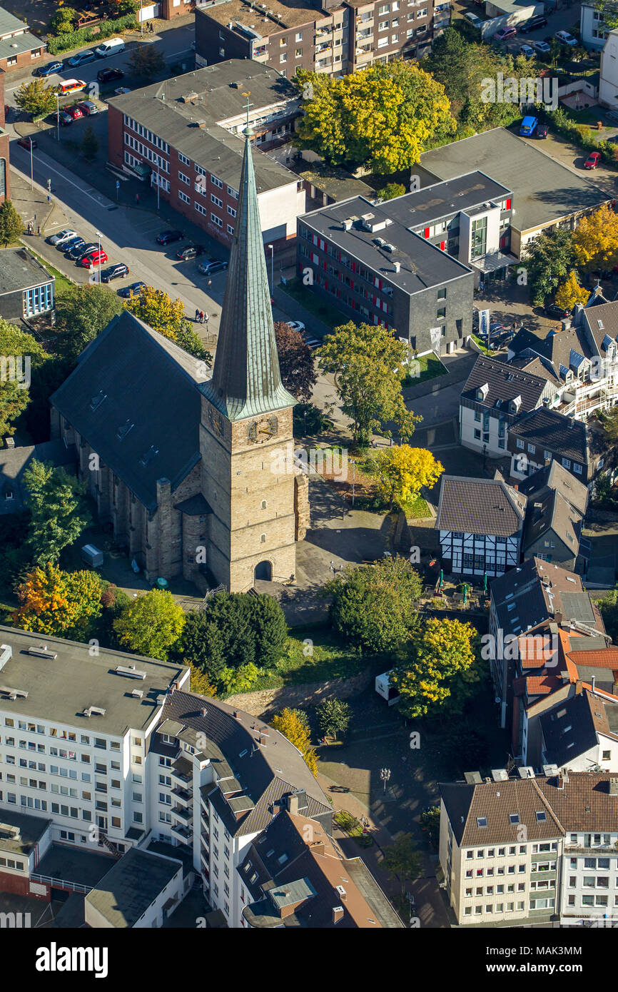 Vue aérienne, vieille ville Muelheim, maison à colombages, Muelheim an der Ruhr, Ruhr, Rhénanie du Nord-Westphalie, Allemagne, Europe, les oiseaux-lunettes voir l'antenne, Banque D'Images