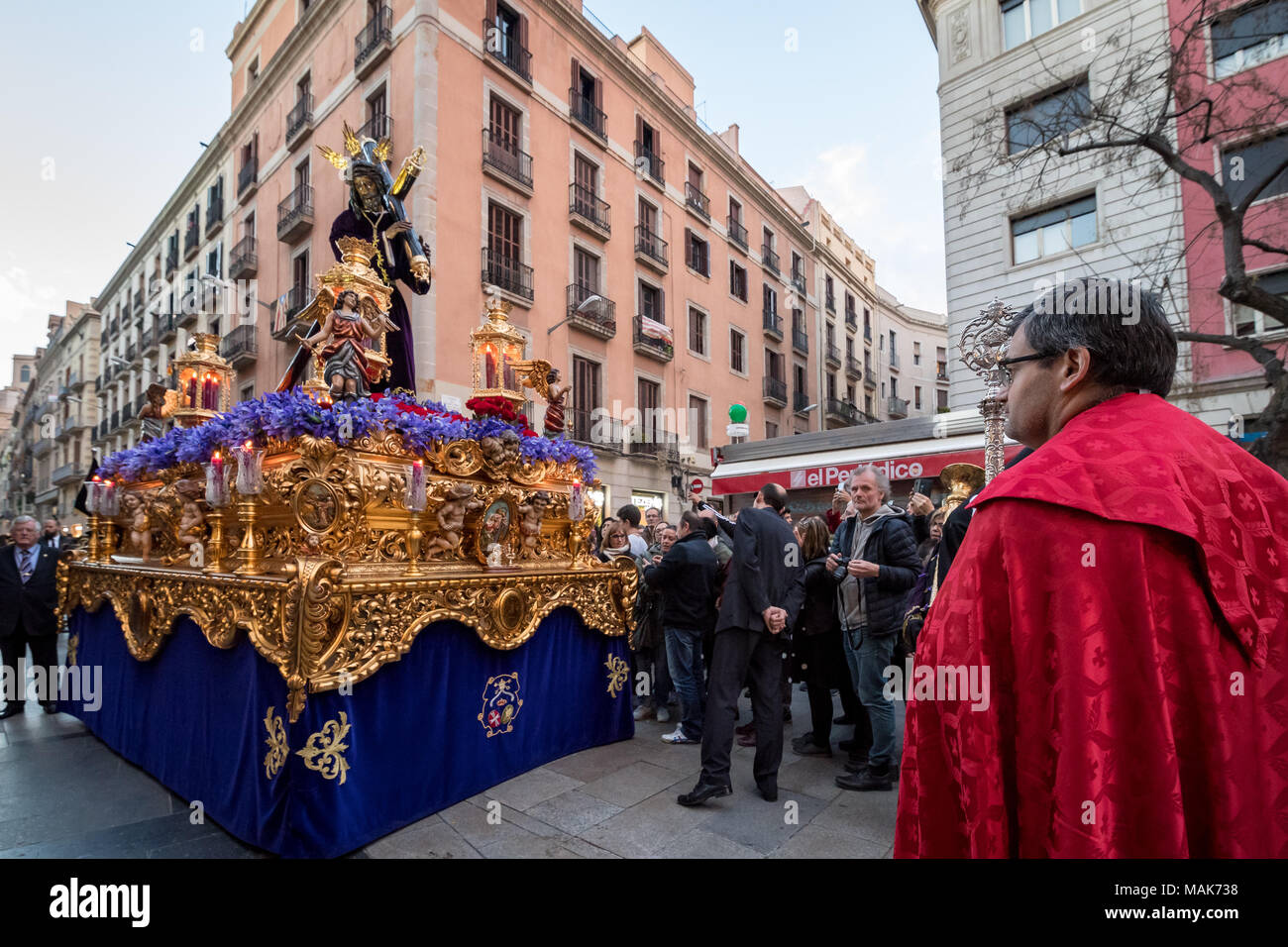 Semanta Santa (également connue sous le nom de Semaine Sainte) est l'une des plus grandes et des plus célèbres festivals religieux. Barcelone, Espagne Banque D'Images