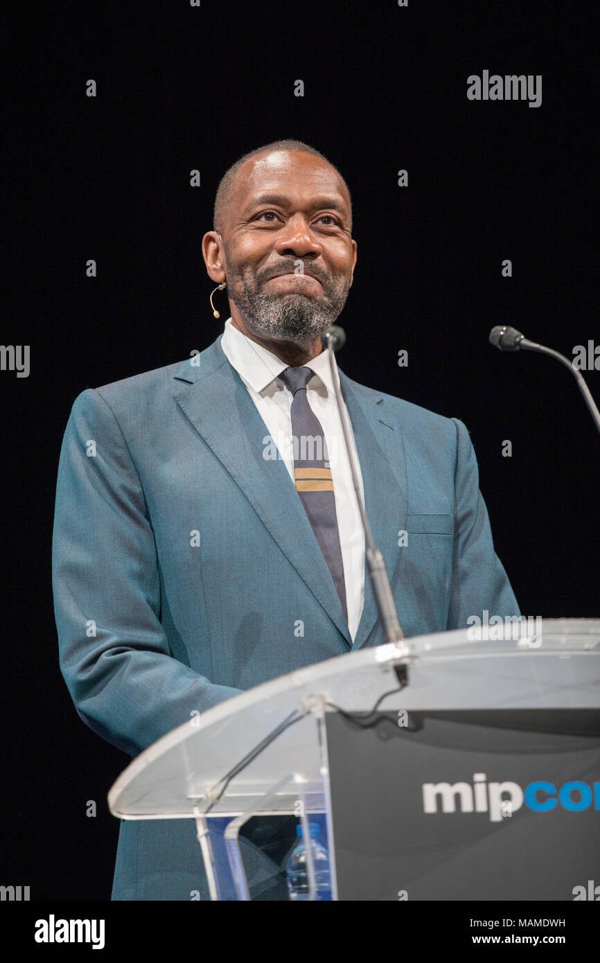 Le comédien britannique, écrivain et acteur Sir Lenny Henry appelle à des allègements fiscaux pour accroître la diversité en télévision. Le 18 octobre 2017, le MIPCOM Cannes, France Banque D'Images