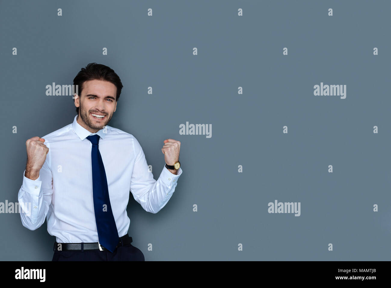 Un homme joyeux heureux Banque D'Images