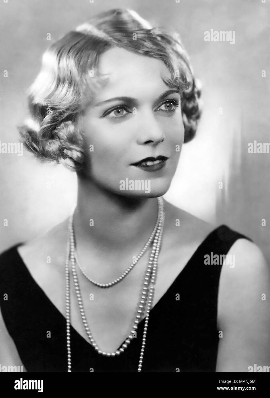 ANNA NEAGLE (1904-1986) English scène et actrice du film à propos de 1935 Banque D'Images