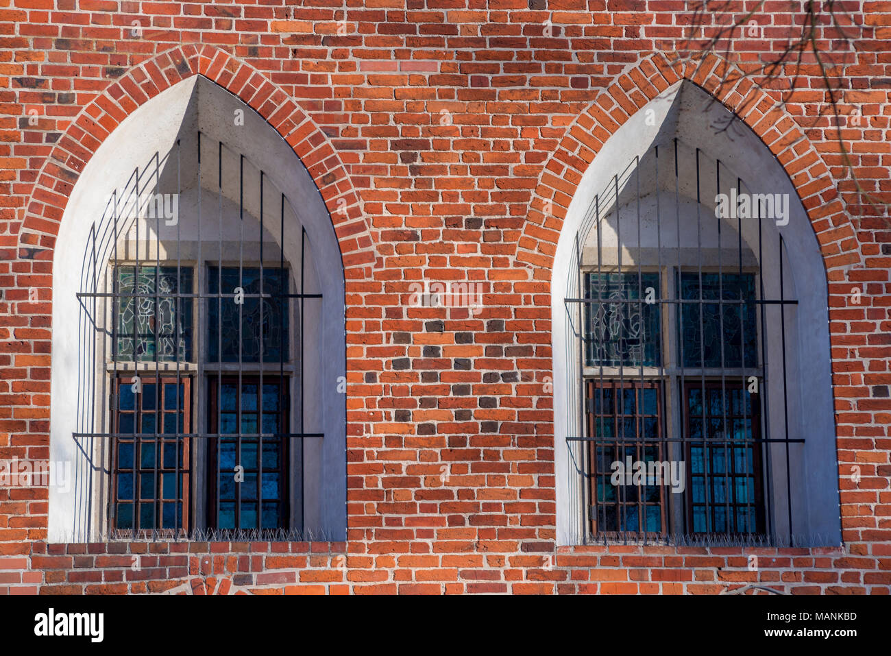 Fenêtre médiévale dans un mur de briques. Malbork, Pologne Banque D'Images