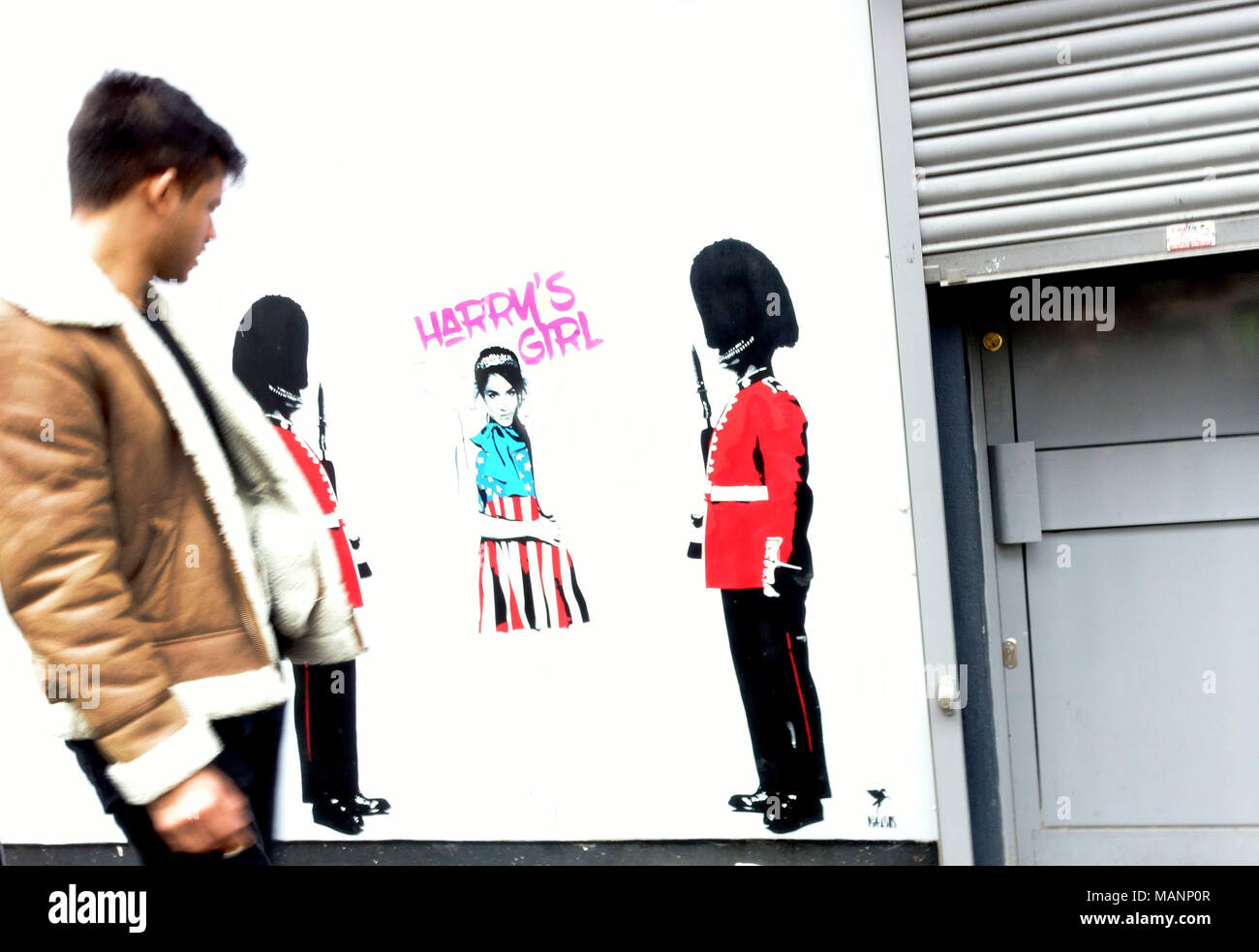 Graffito de prince Harry's fiancee Meghan Markle en artiste de rue Pegasus dans le nord de Londres Banque D'Images
