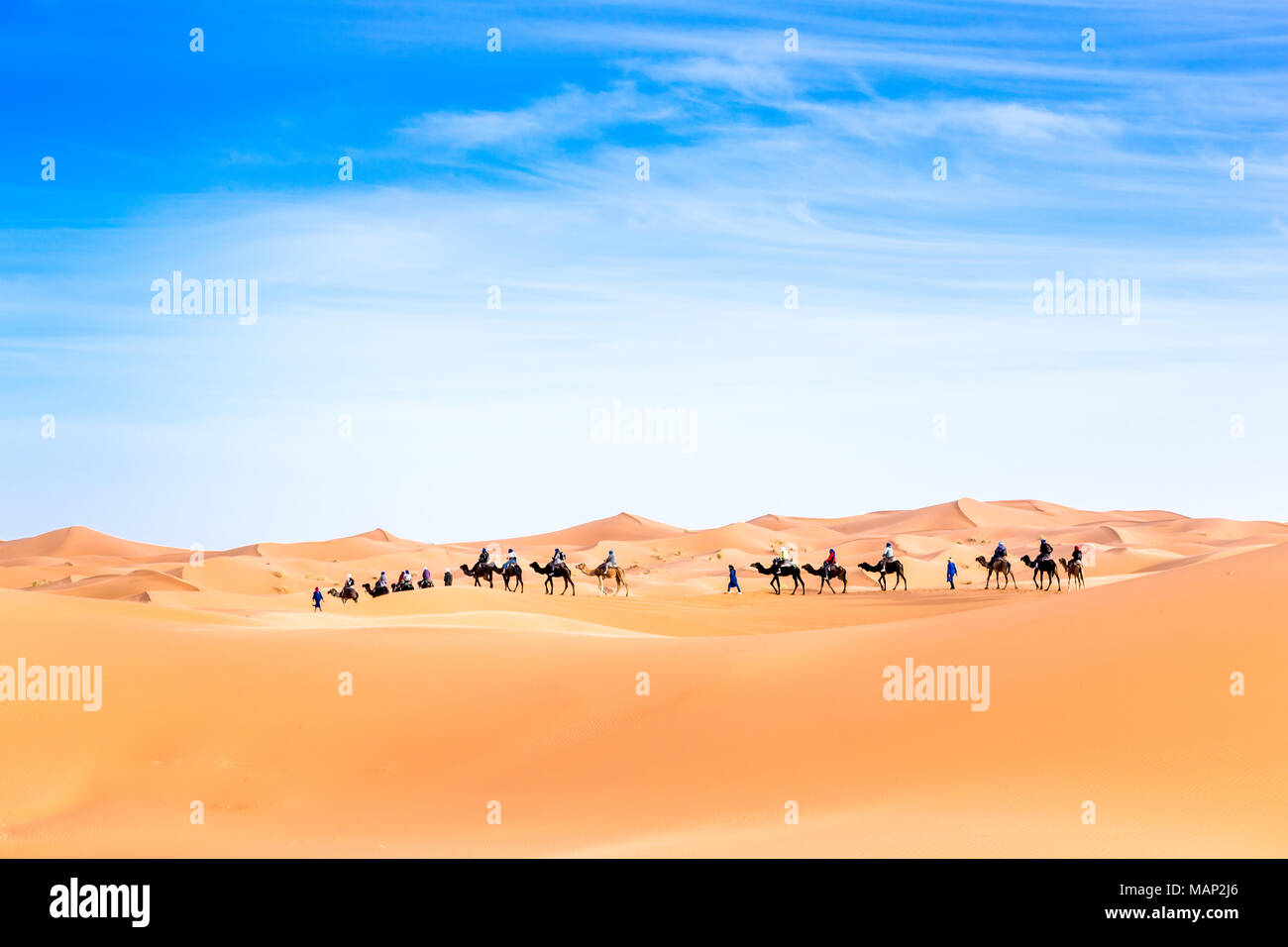 La grande dune de merzouga Banque de photographies et d’images à haute ...