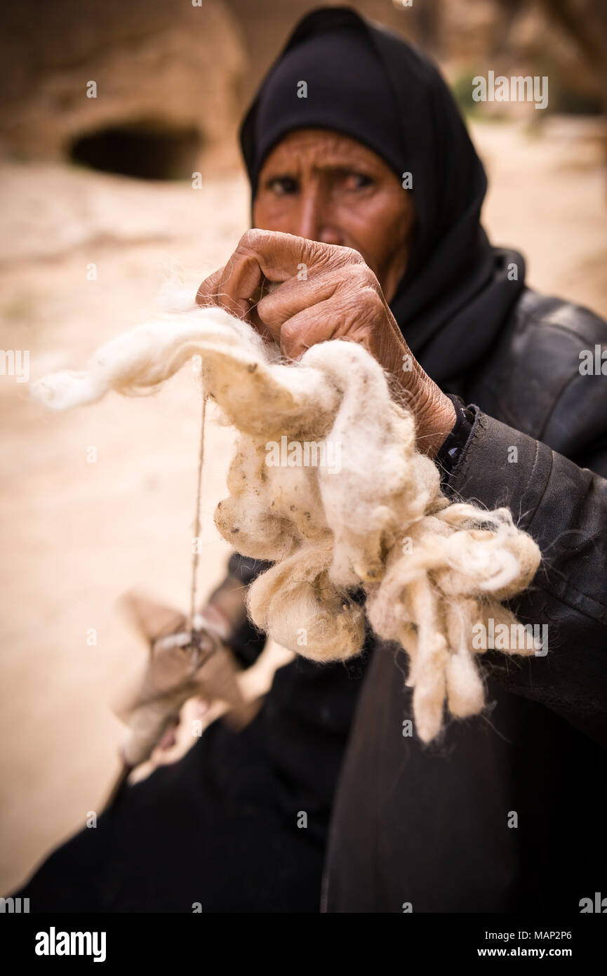 Bédouins à Little Petra ou Siq al-Barid le site archéologique situé au nord de la ville de Petra et Wadi Musa. Banque D'Images