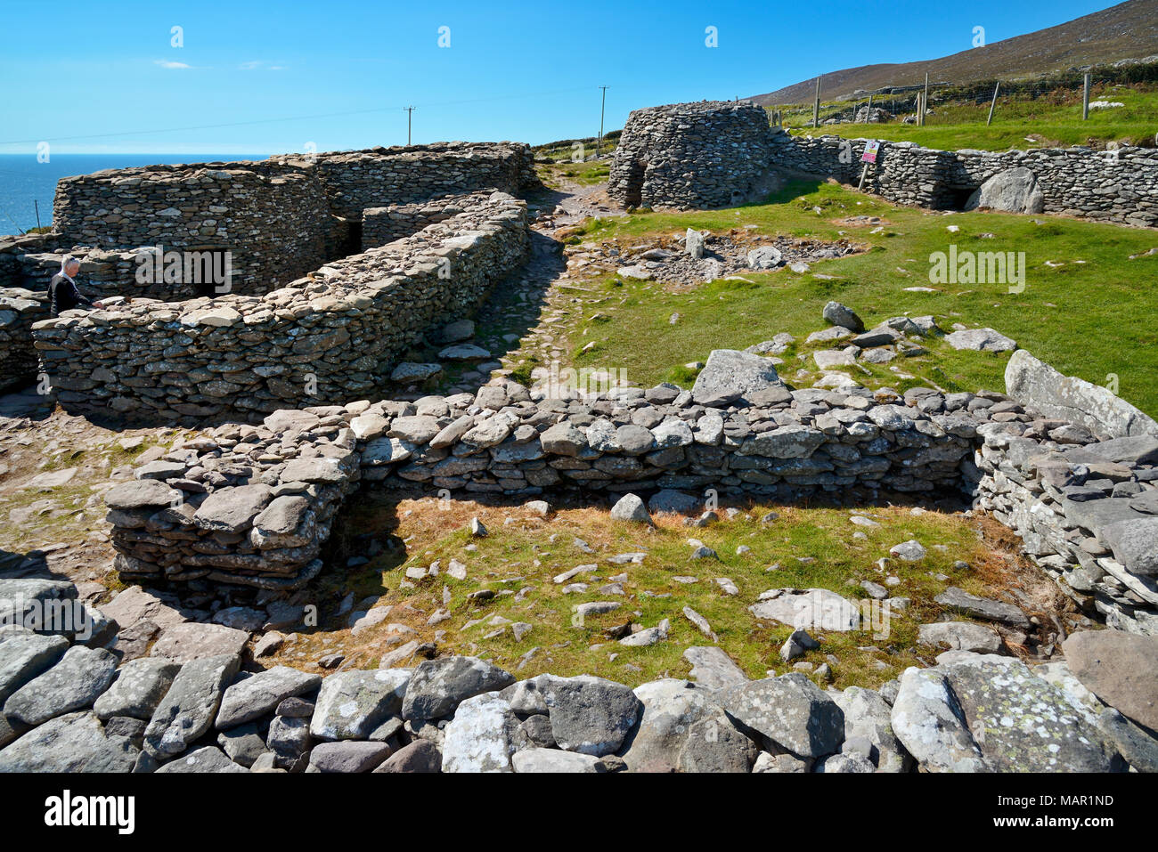Beehive huts, Fahan, Slea Head, péninsule de Dingle, façon sauvage de l'Atlantique, dans le comté de Kerry, Munster, République d'Irlande, Europe Banque D'Images