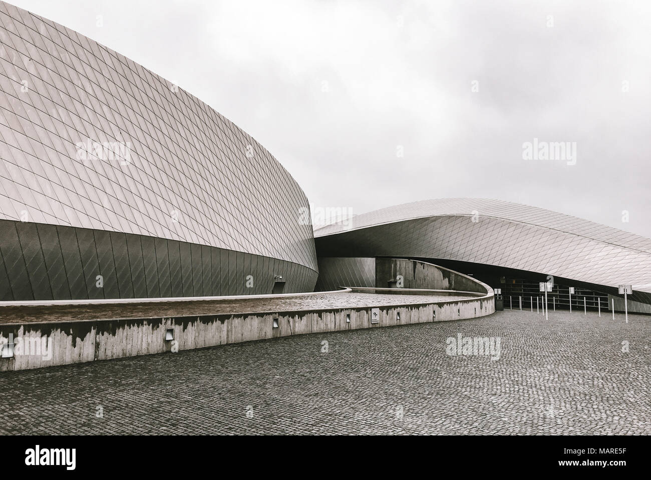 Kastrup, Danemark - 5 Février 2017 : l'entrée avant de l'Aquarium national danois et l'Oceanarium Planète Bleue, l'architecture scandinave moderne Banque D'Images