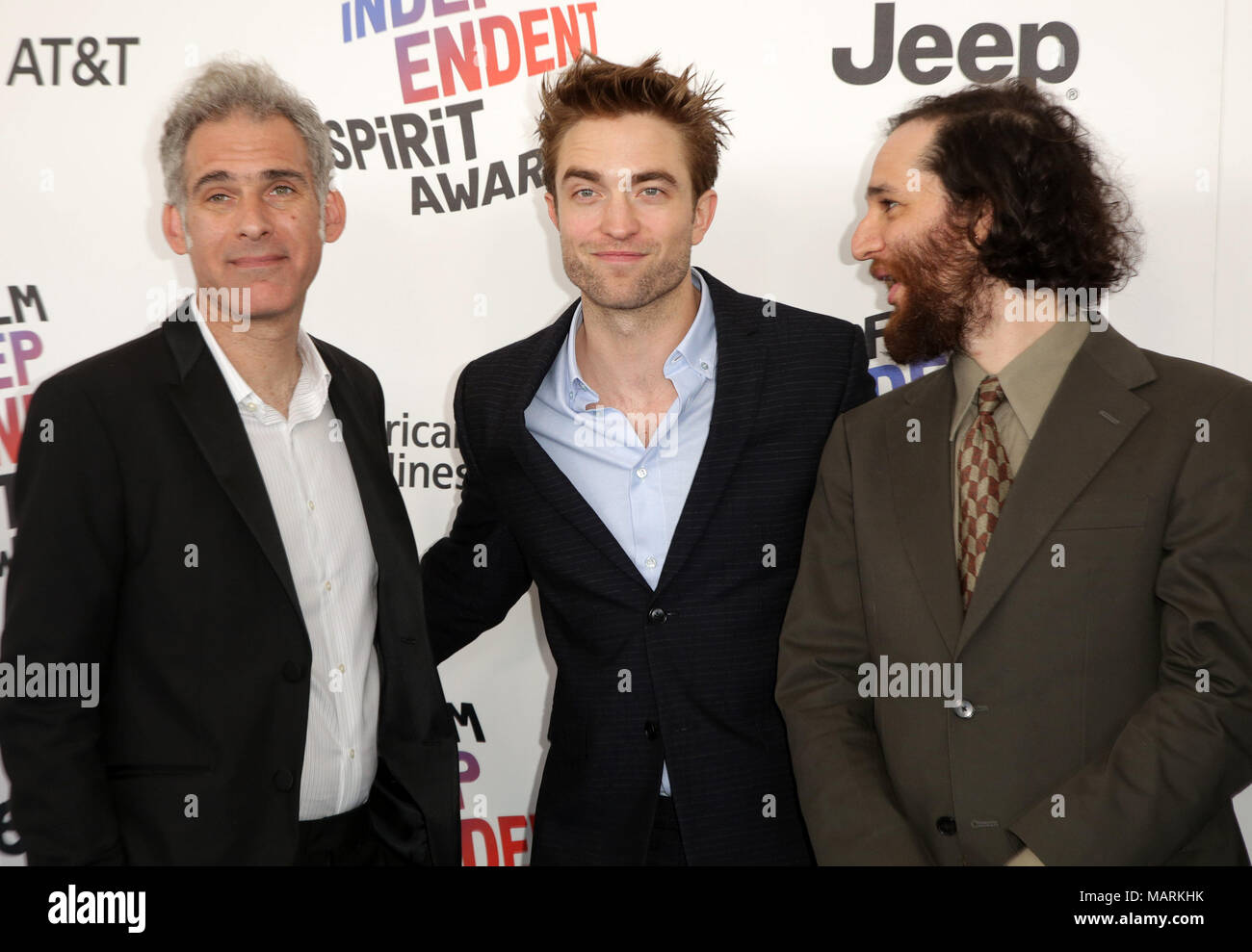 Assister à des célébrités 2018 Film Independent Spirit Awards à Santa Monica. Avec : Ronald Bronstein, Robert Pattinson, Josh Safdie Où : Los Angeles, California, United States Quand : 03 mars 2018 Credit : Brian à/WENN.com Banque D'Images