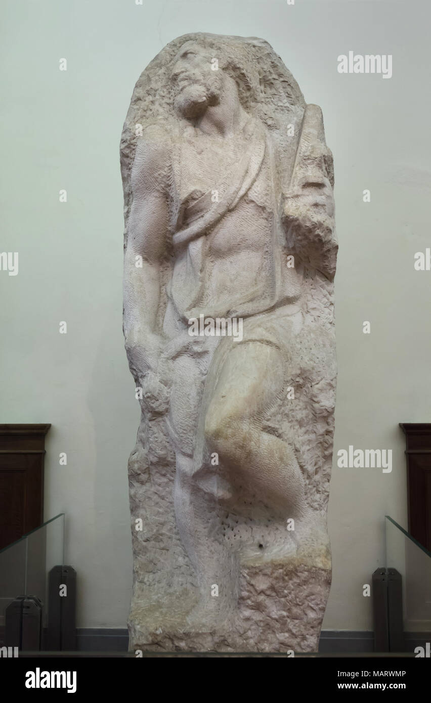 Statue en marbre de Saint Matthieu l'Évangéliste (1503) par le sculpteur italien de la Renaissance Michel-Ange Buonarroti sur l'affichage dans la Gallerie dell'Accademia de Florence, Toscane, Italie. Banque D'Images