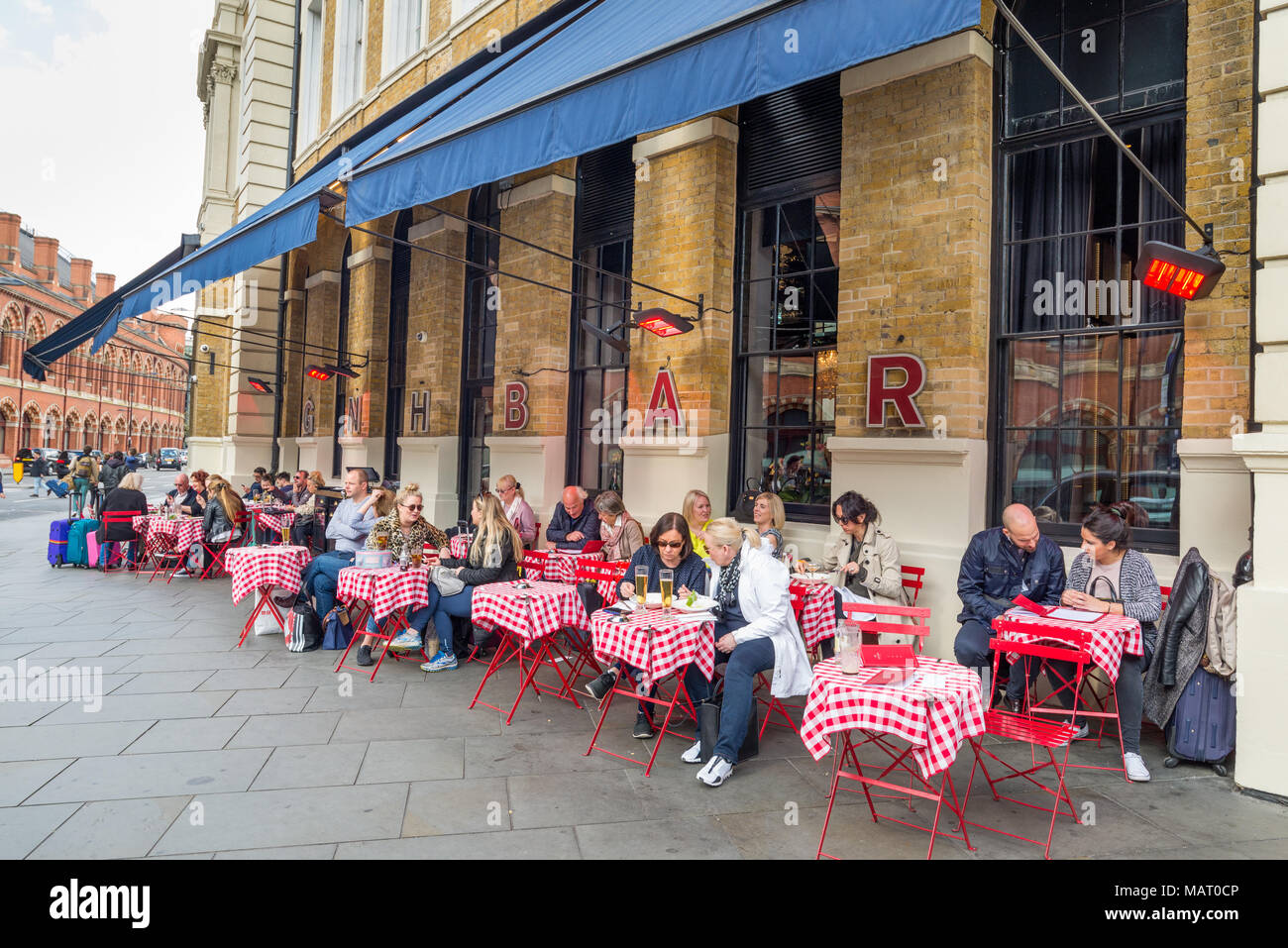 Bar le BNB, King's Cross, Londres, UK Banque D'Images