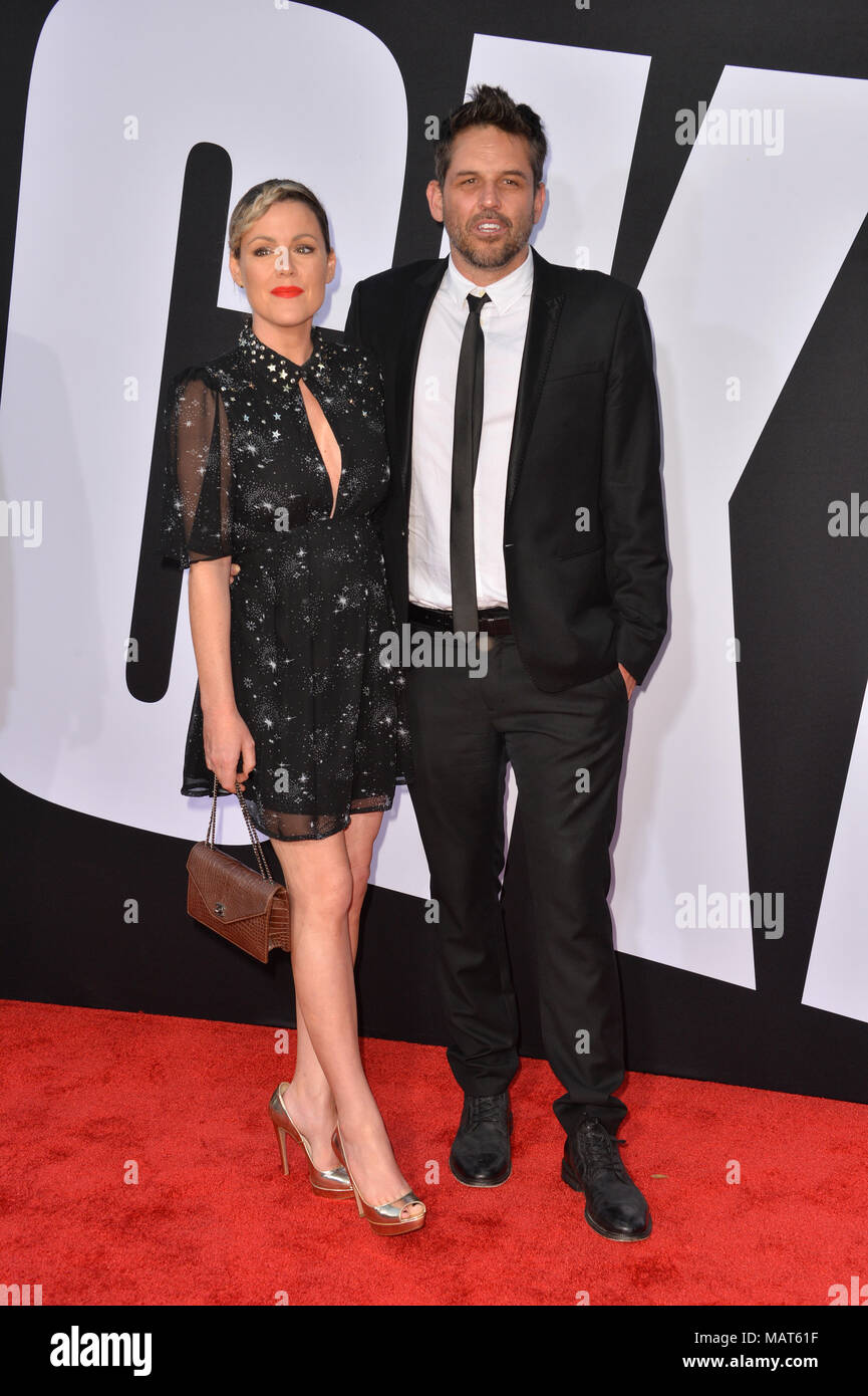 LOS ANGELES, CA. 03 avril, 2018 : Kathleen Robinson et Chris Cowles à la première de 'bloquants' au Regency Village Theatre Photo : Sarah Stewart Banque D'Images