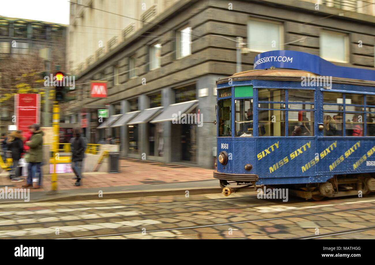 Milan, Lombardie, Italie 31 décembre 2017. La caractéristique des tramways de Milan, voitures historiques. Banque D'Images