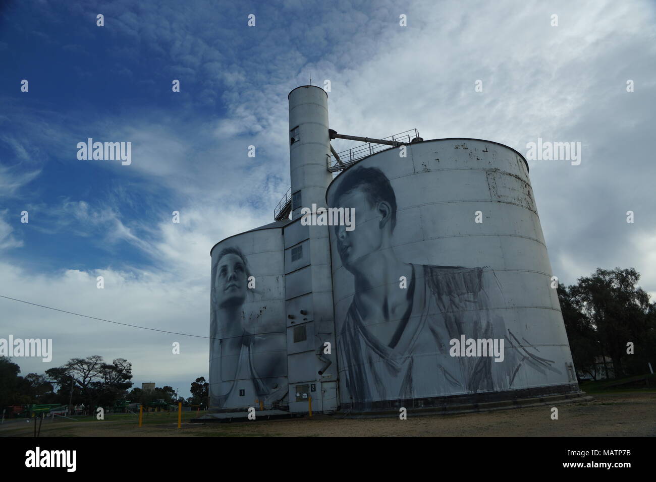 Orné de murales dans les silos de blé Rupanyup, Australie Banque D'Images