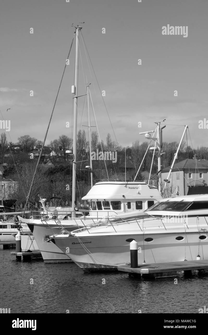 Avril 2018 - Bateaux et yachts sur Portishead Marina près de Bristol. Banque D'Images