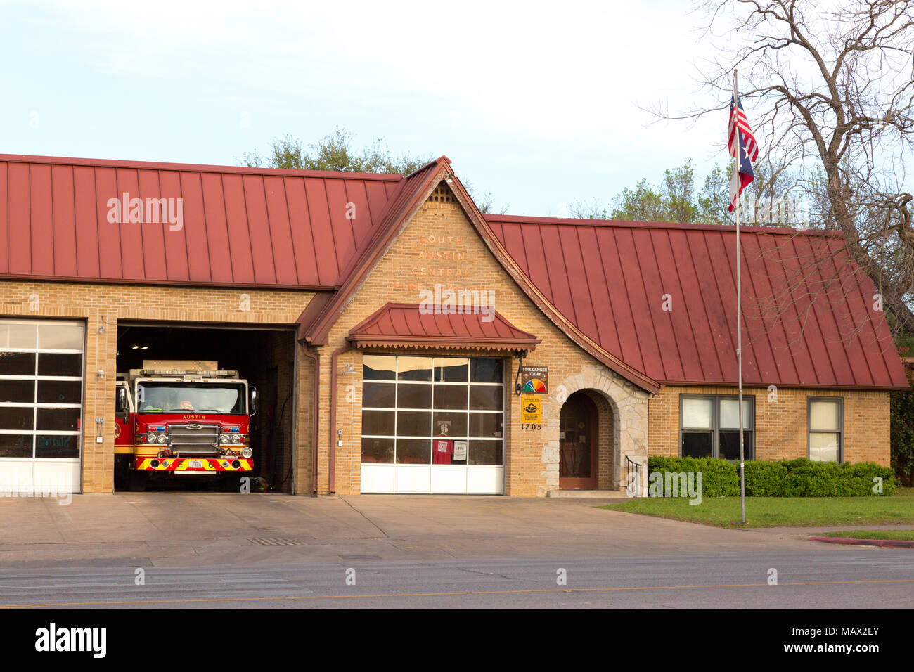 Austin fire station 6, South Congress Avenue Austin, Texas USA - exemple d'un poste de pompiers et USA United States Fire Department Banque D'Images