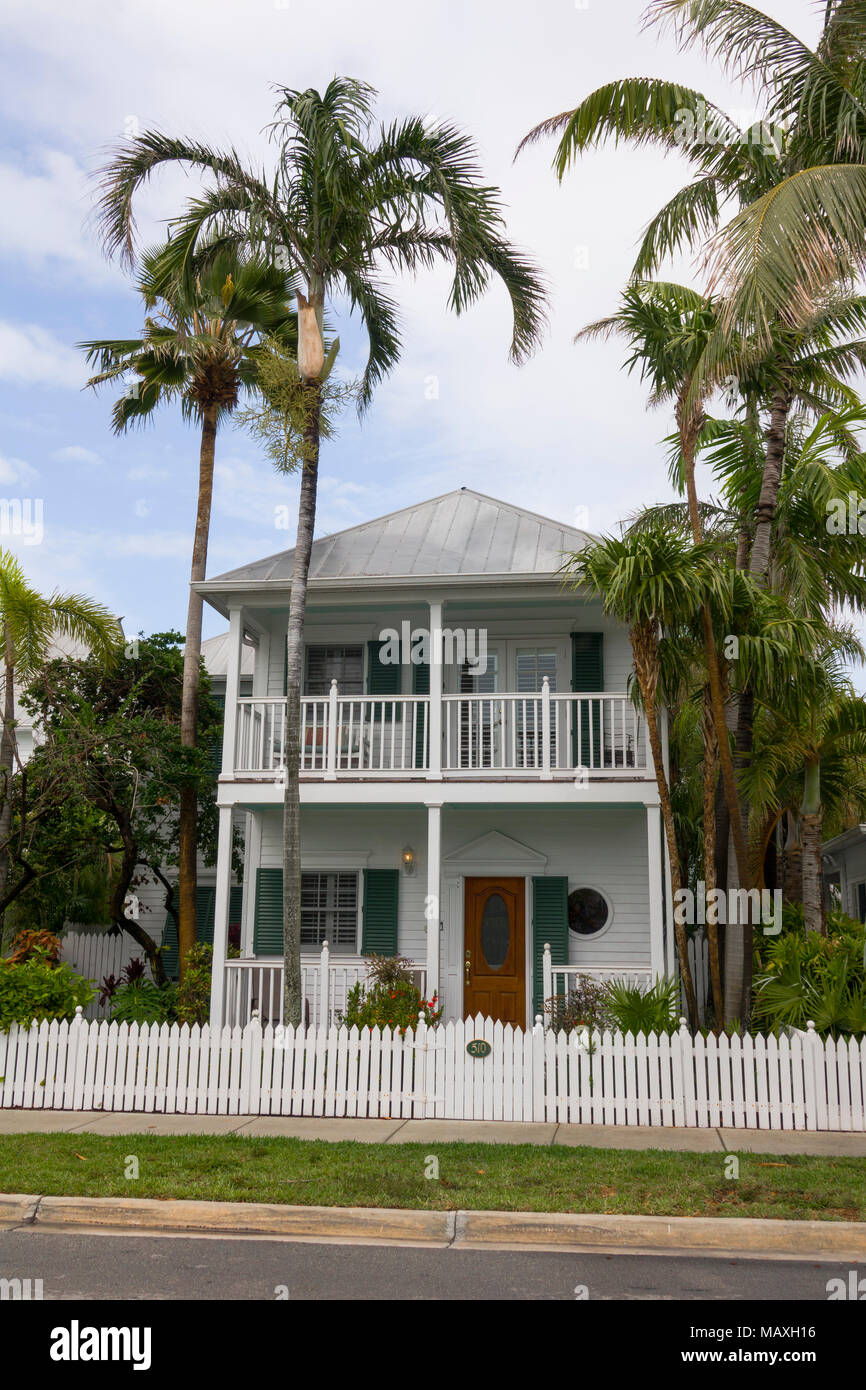 Key West en Floride est une destination de croisière populaire où les touristes visiter les boutiques et les quartiers résidentiels vieille Banque D'Images