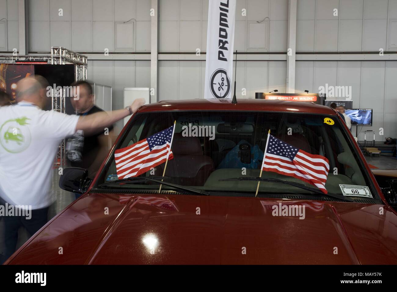 Poznan, Pologne, Grande Pologne. 5ème apr 2018. Poznan Motor Show 2018 est le plus grand de l'automobile en France et le quatrième en Europe. L'édition de cette année présente des véhicules en quatre salons : auto, moto, caravaning, camion et s'est tenu sous le slogan ''otorization de demain''. À la foire, vous pouvez voir plus de 60 premières mondiales de l'automobile, les concept cars et une vision de l'avenir de l'automobile par les concepteurs et les ingénieurs. Credit : Dawid Tatarkiewicz/ZUMA/Alamy Fil Live News Banque D'Images