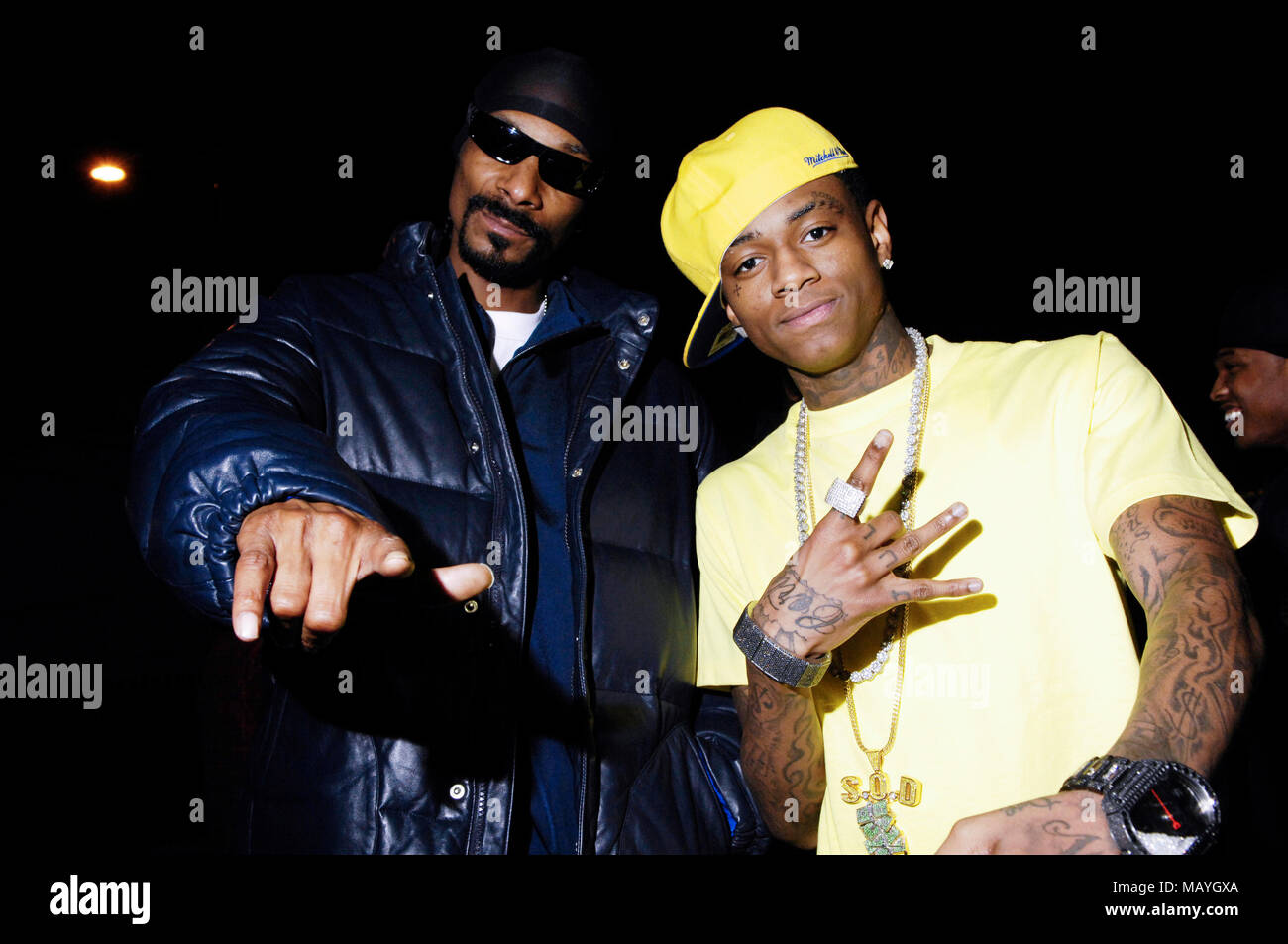 Snoop Dogg et Deandre Way aka Soulja Boy à Snoop Dogg Malice n Wonderland premiere le 22 mars 2010 à Los Angeles, Californie. Banque D'Images