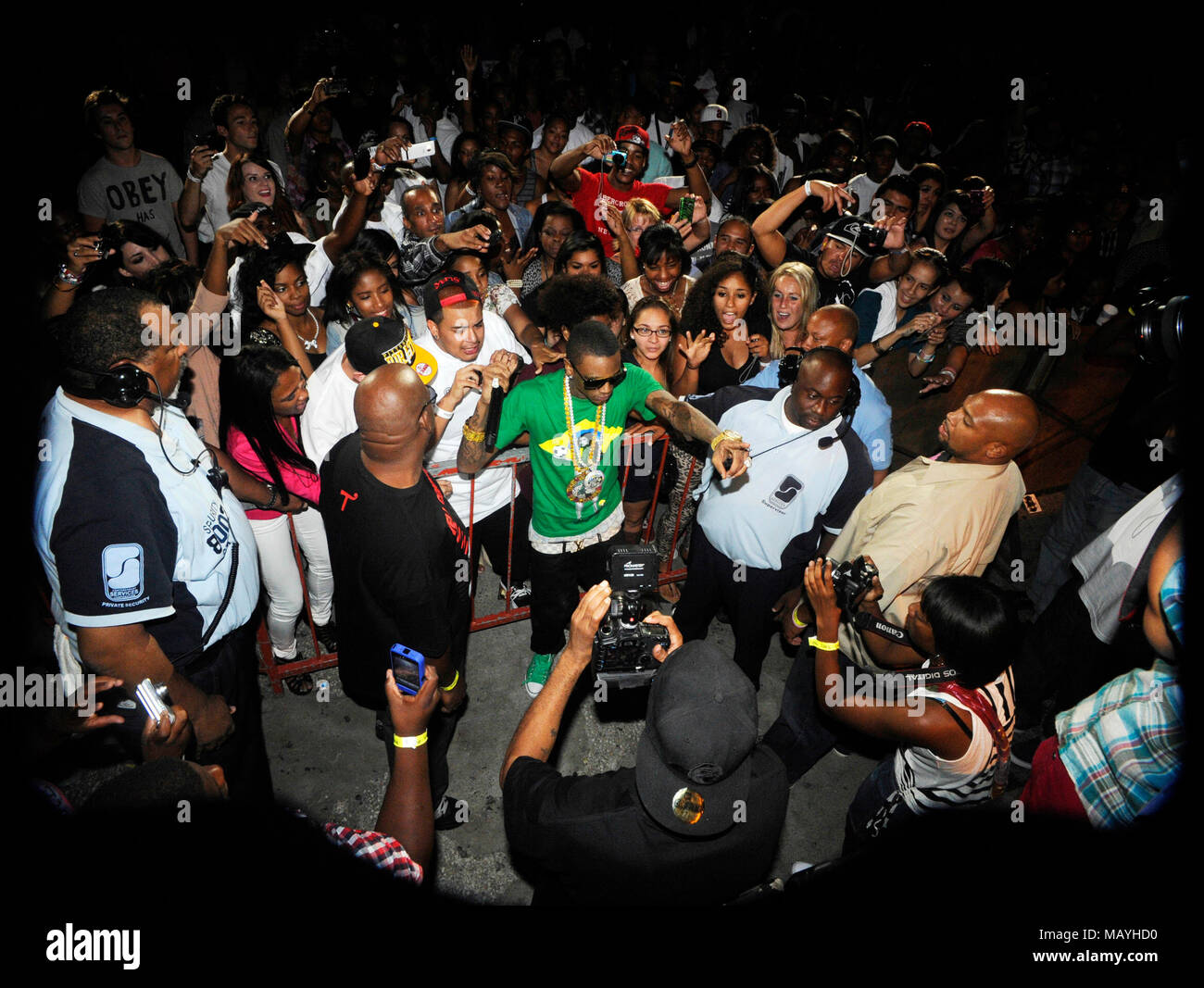 Le rappeur Deandre Way aka Soulja Boy Tell 'Em effectuant de la Summer Explosion à la sports arena le 20 août 2011 à Los Angeles, Californie. Banque D'Images