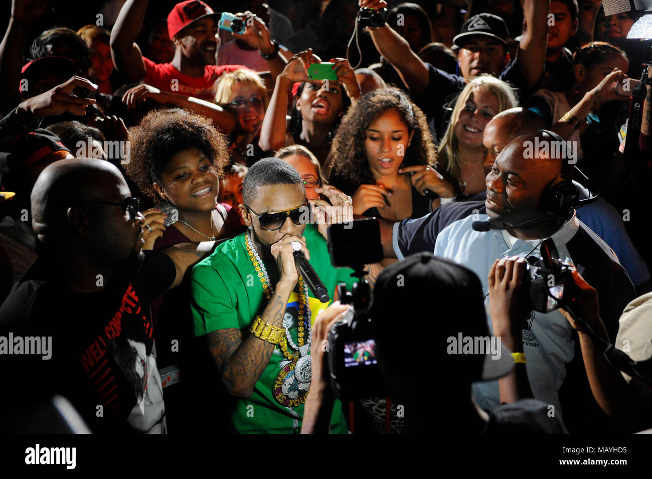 Le rappeur Deandre Way aka Soulja Boy Tell 'Em effectuant de la Summer Explosion à la sports arena le 20 août 2011 à Los Angeles, Californie. Banque D'Images