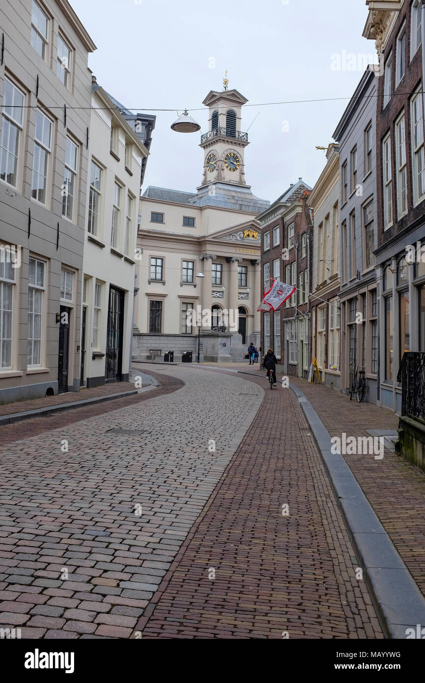 Vieux canal maisons de Dordrecht, Pays-Bas Banque D'Images