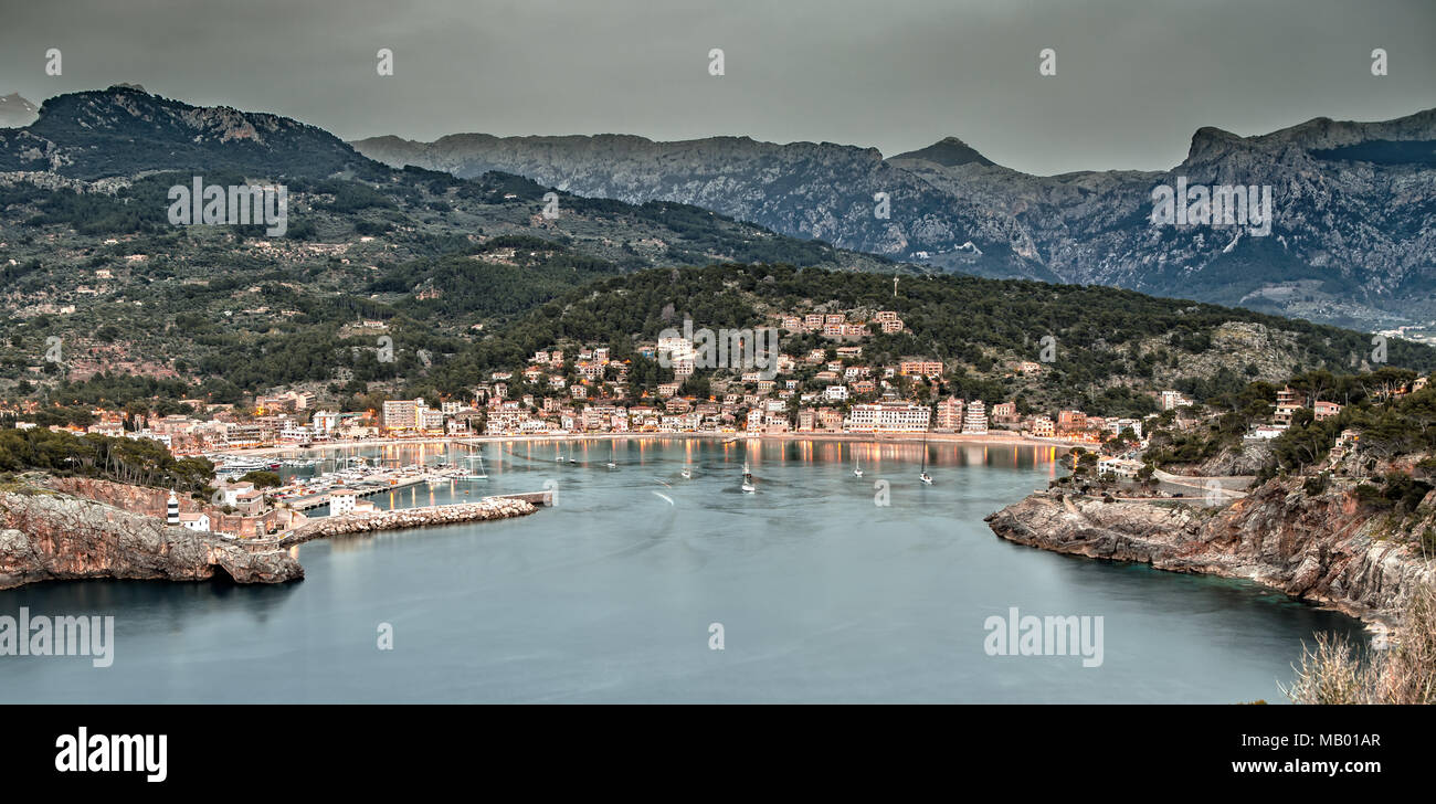 Vue panoramique Vue Aérienne de Port de Soller en Majorque Banque D'Images