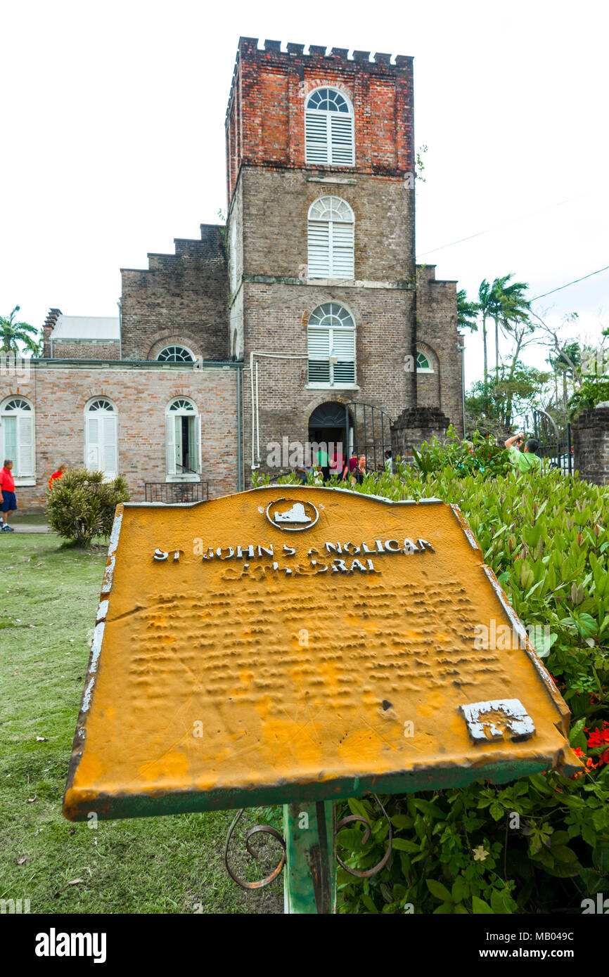 Cathédrale St Johns église catholique à la destination croisière Belize en Amérique centrale est un arrêt populaire sur le navire de croisière des Caraïbes de l'Ouest et tour Banque D'Images