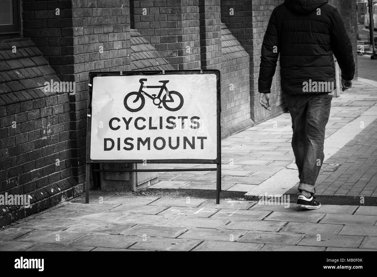 Pas de vélo et vélo cycle restreint et cours au sein de la National Cycle Network Banque D'Images