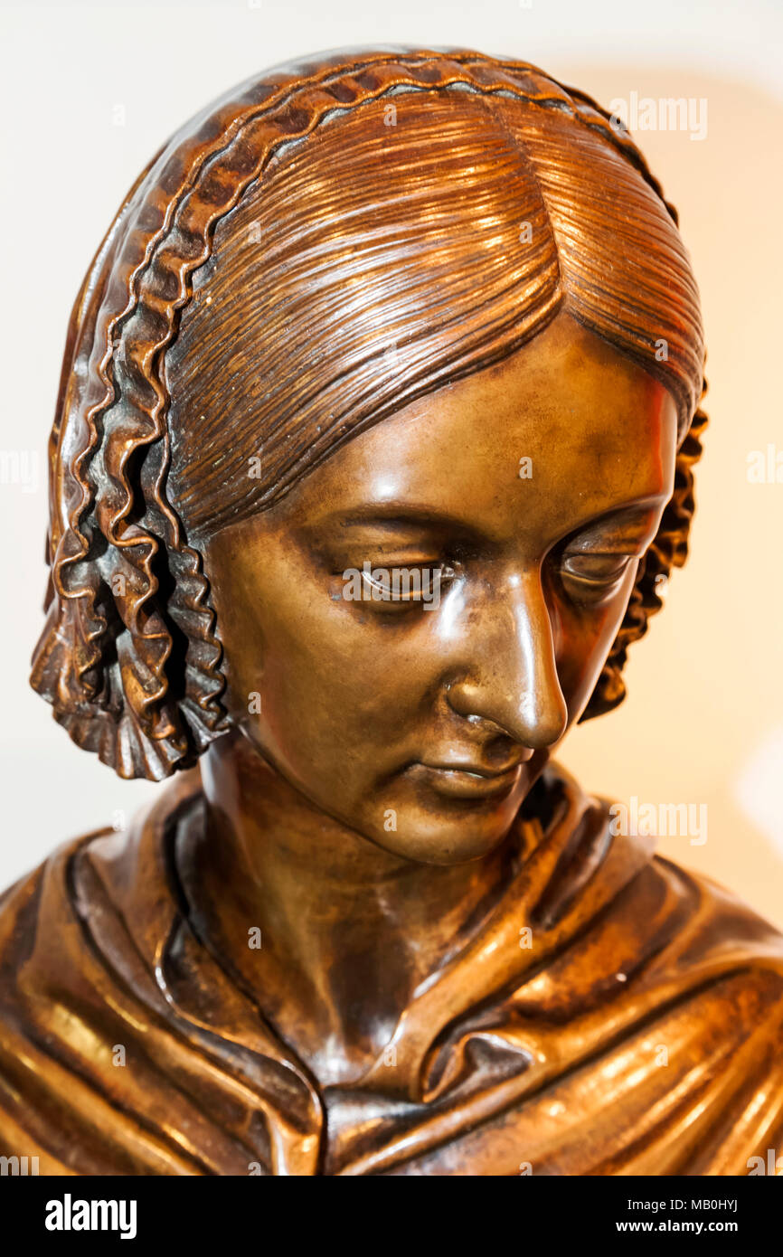 L'Angleterre, Londres, l'hôpital de St.Thomas, Musée Florence Nightingale, buste en bronze de Florence Nightingale Banque D'Images