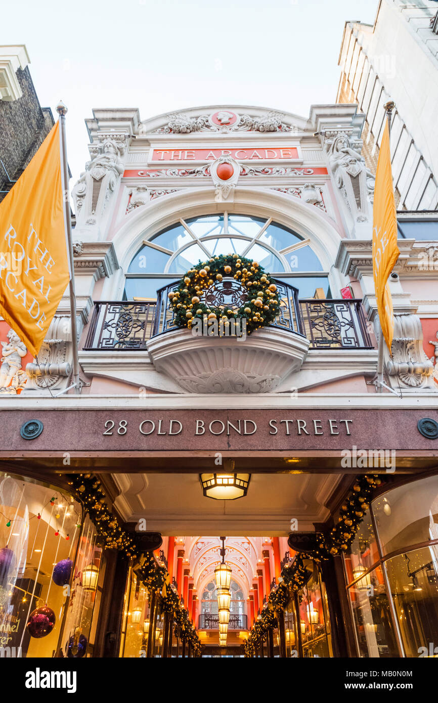 L'Angleterre, Londres, Old Bond Street, le Royal Arcade Banque D'Images