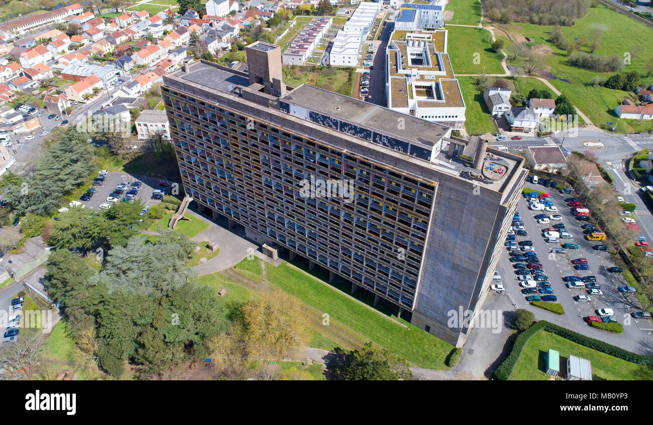 Photo aérienne de la Maison radieuse à Rezé, Loire Atlantique, France Banque D'Images