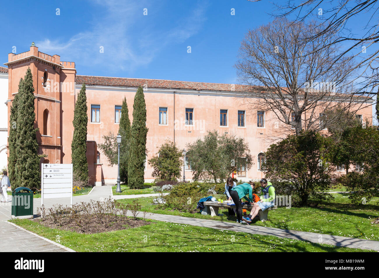 L'île de San Servolo, (Isola di San Servolo, île de la Mad) Venise, Vénétie, Italie l'Université internationale de Venise de logement et l'asile d'aliénés Banque D'Images