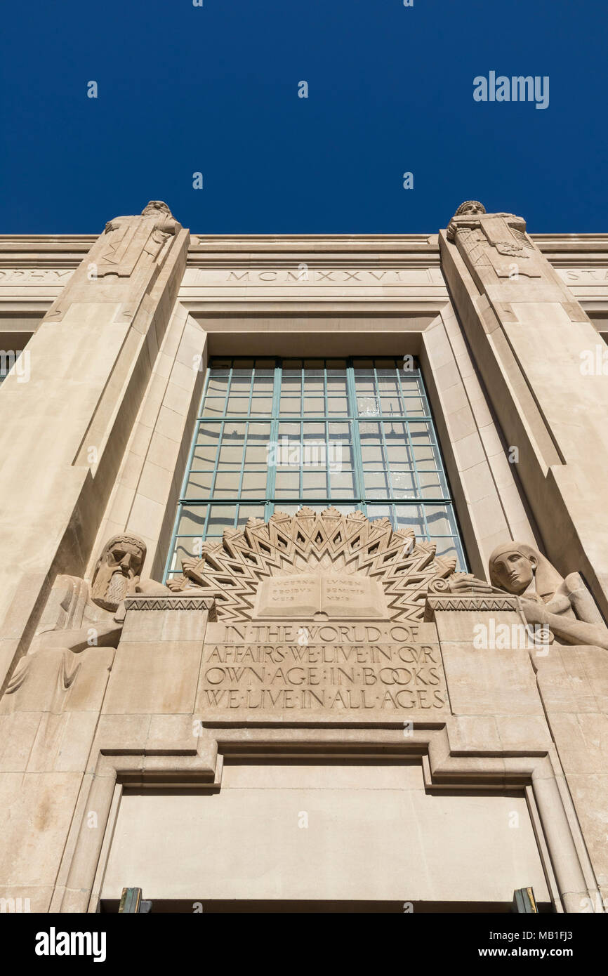 Bâtiment de la Bibliothèque centrale Goodhue (1926), du centre-ville de Los Angeles, Californie, USA. Banque D'Images