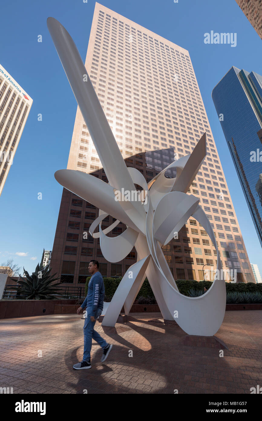 "Ulysse" par Alexander Liberman, Los Angeles, Californie, sculpture en acier peint, 1988, Mellon Bank Center Plaza à Hope Street Banque D'Images