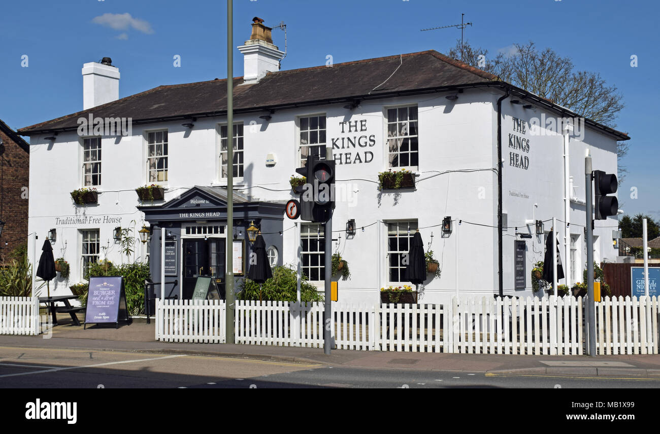 Le Kings Head, Horley 5/4/18 image 1 de 2 Banque D'Images