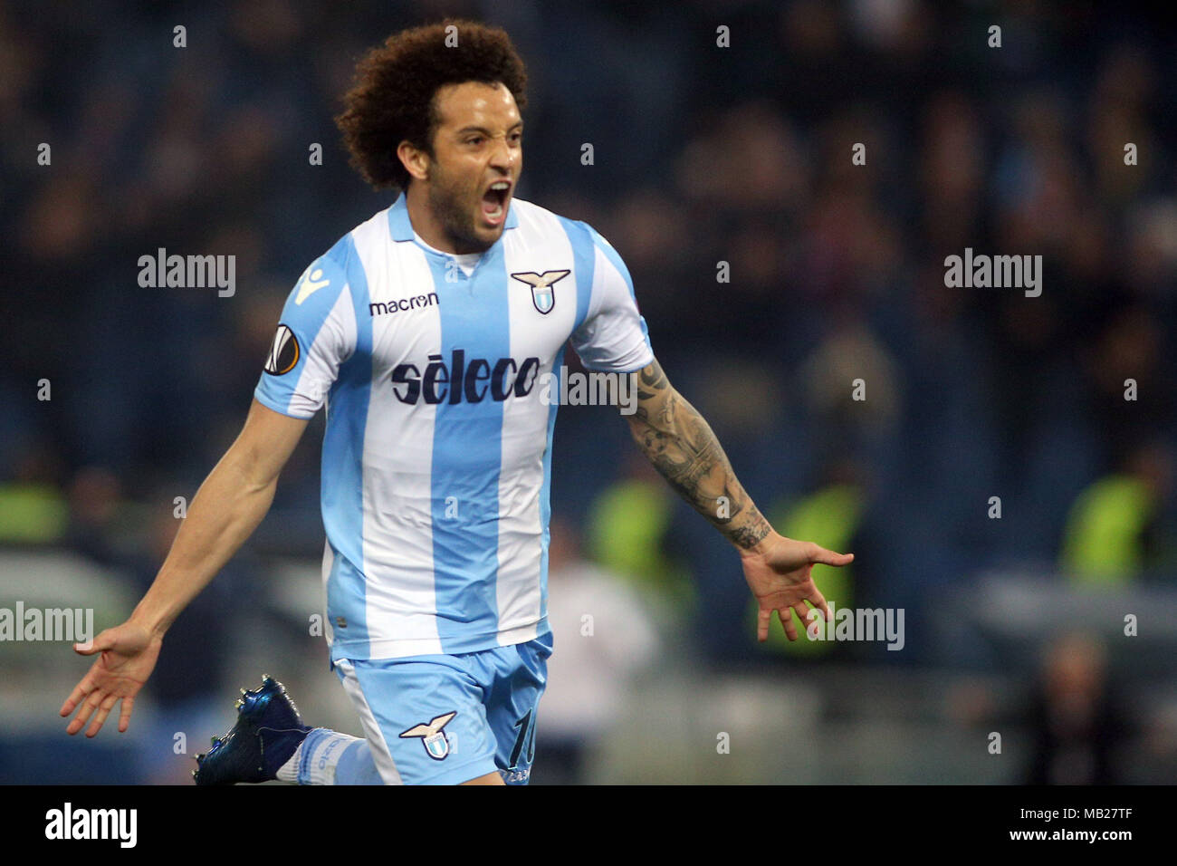 05.04.2018. Stadio Olimpico, Rome, Italie. Ligue de l'Uefa SS Lazio vs FC Salzburg. FELIPE ANDERSON (LAZ) note le gol pendant le match S.S. Lazio vs Salzburg au Stadio Olimpico à Rome. Banque D'Images