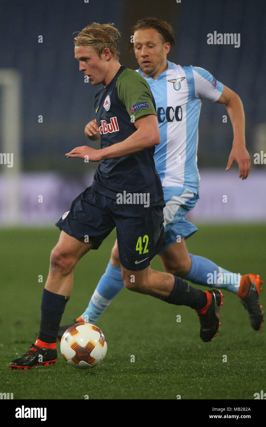 05.04.2018. Stadio Olimpico, Rome, Italie. Ligue de l'Uefa SS Lazio vs FC Salzburg.XAVER SCHLAGER en action pendant le match S.S. Lazio vs Salzburg au Stadio Olimpico à Rome. Banque D'Images