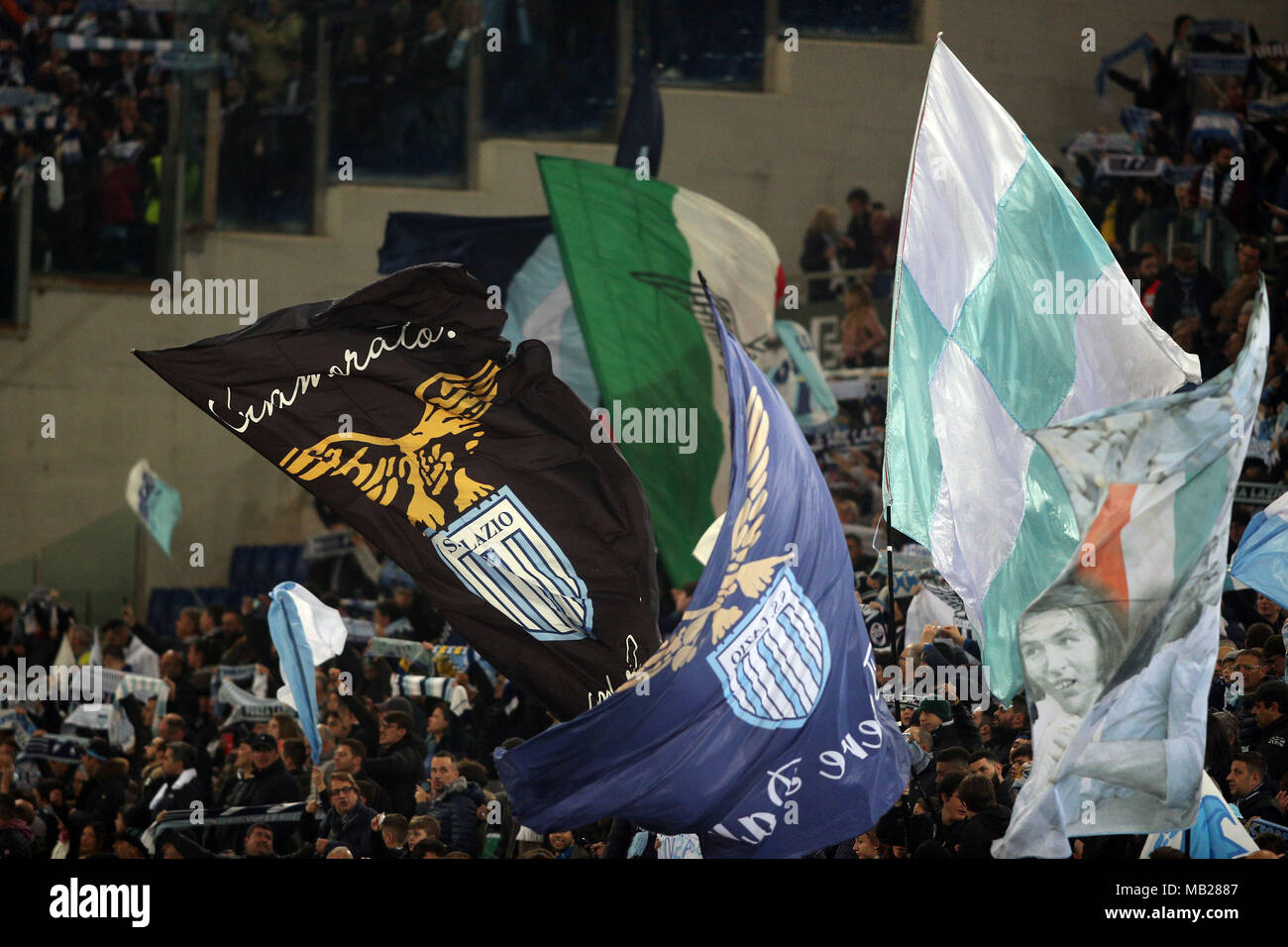 05.04.2018. Stadio Olimpico, Rome, Italie. Ligue de l'Uefa SS Lazio vs FC Salzburg. SS Lazio partisans pendant le match S.S. Lazio vs Salzburg au Stadio Olimpico à Rome. Banque D'Images