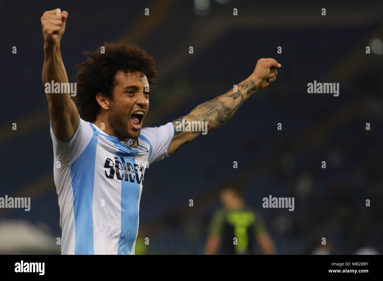 05.04.2018. Stadio Olimpico, Rome, Italie. Ligue de l'Uefa SS Lazio vs FC Salzburg. FELIPE ANDERSON célèbre le gol pendant le match S.S. Lazio vs Salzburg au Stadio Olimpico à Rome. Banque D'Images