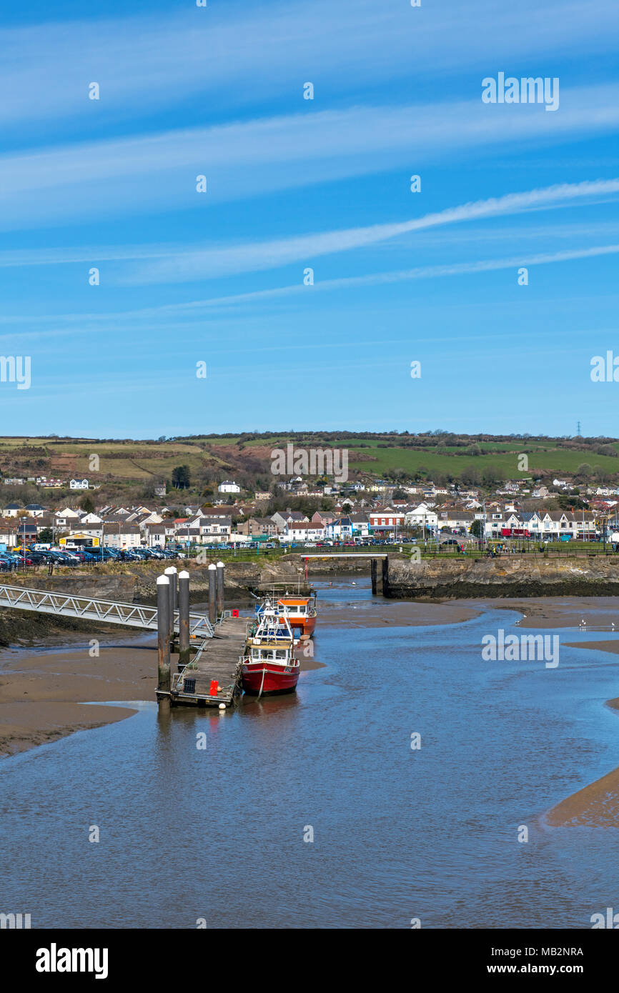 Burry Port Marina à marée basse, Carmarthenshire, Pays de Galles du Sud Banque D'Images