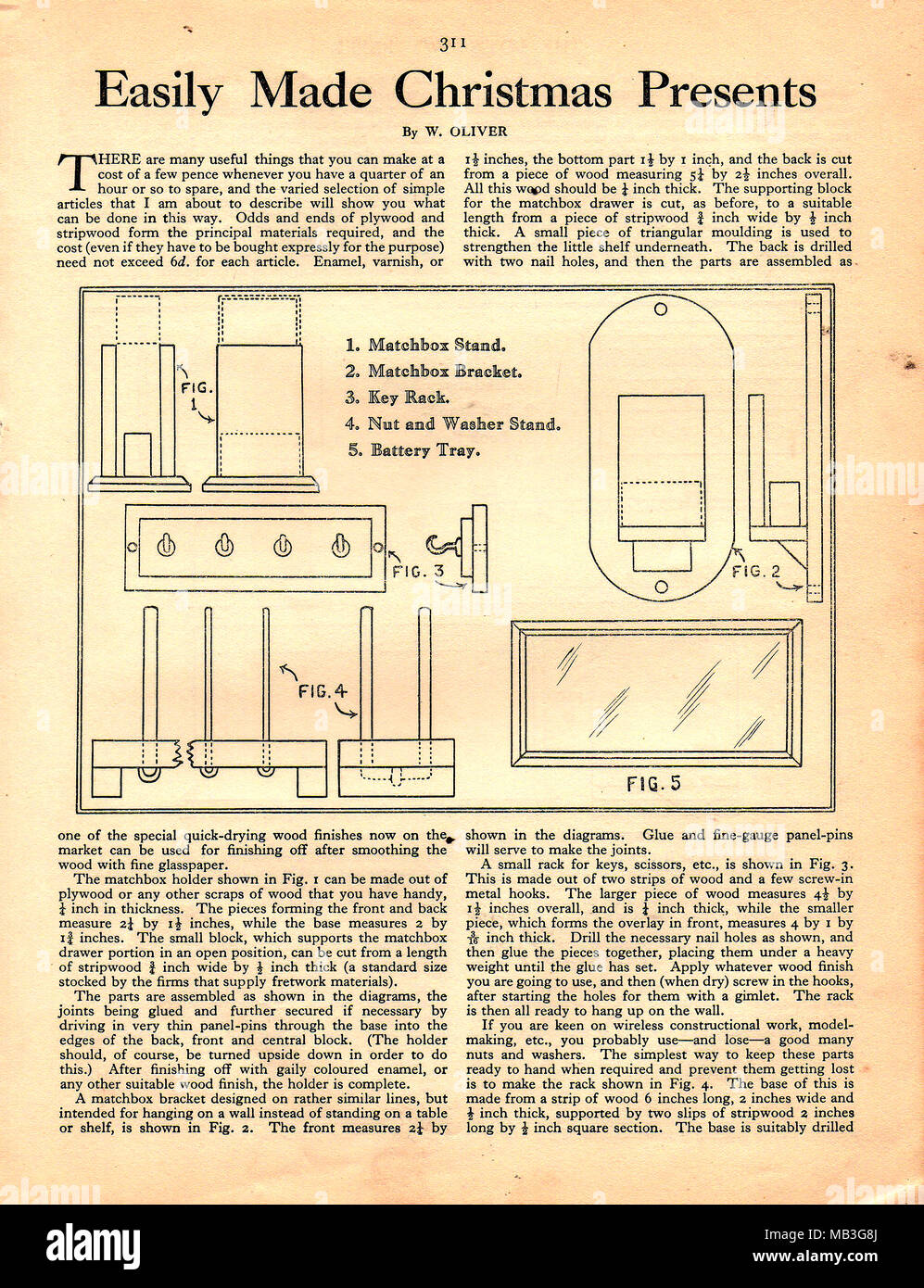 Une page de l'anglais 'Boy's Own' annuel 1932-1933 montrant comment faire des cadeaux de Noël. Banque D'Images