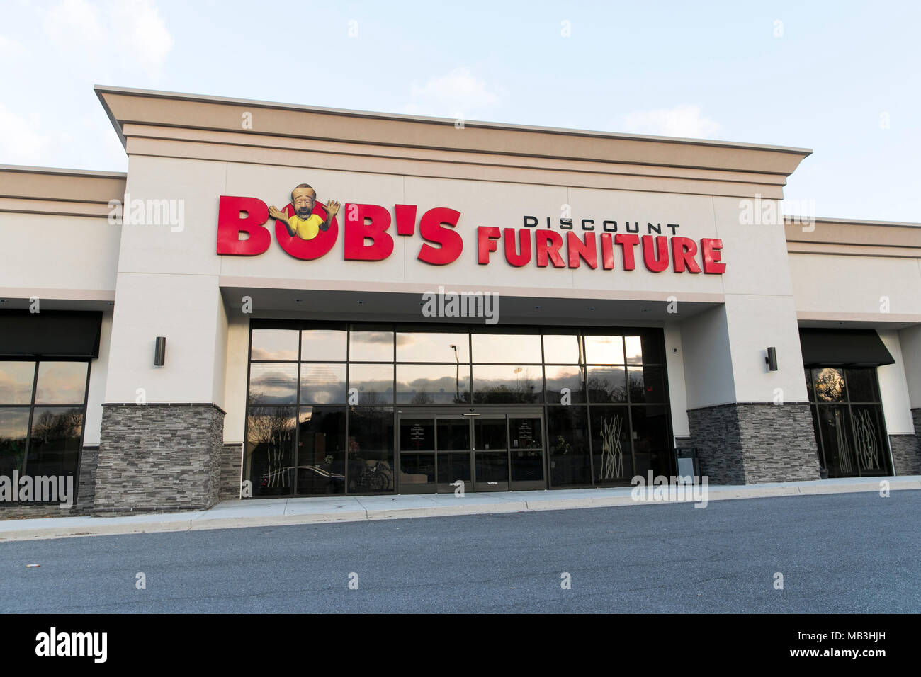 Un Bob's Discount logo Meubles vu sur un magasin de détail/de Hagerstown, Maryland le 5 avril 2018. Banque D'Images