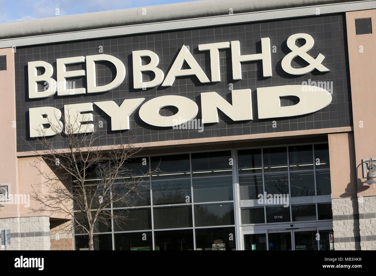 Un Bed Bath & Beyond vu le logo sur un magasin de détail/de Hagerstown, Maryland le 5 avril 2018. Banque D'Images