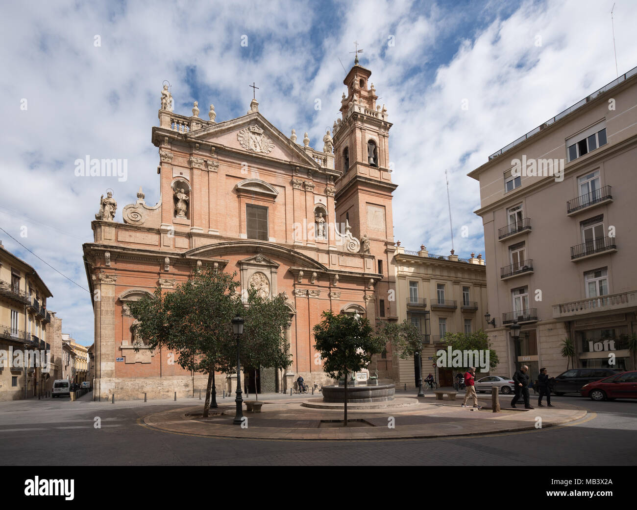 L'église et de l'église de Santo Tomas à Valence Espagne Banque D'Images