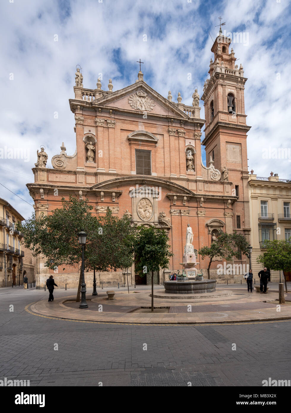 L'église et de l'église de Santo Tomas à Valence Espagne Banque D'Images