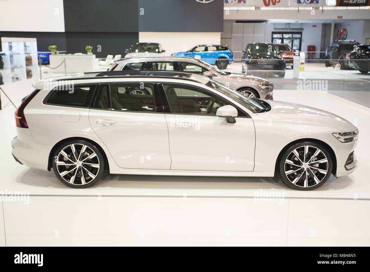 Poznan, Pologne, Grande Pologne. 6ème apr 2018. Poznan Motor Show 2018 est le plus grand de l'automobile en France et le quatrième en Europe. L'édition de cette année présente des véhicules en quatre salons : auto, moto, caravaning, camion et s'est tenu sous le slogan ''otorization de demain''. À la foire, vous pouvez voir plus de 60 premières mondiales de l'automobile, les concept cars et une vision de l'avenir de l'automobile par les concepteurs et les ingénieurs. Credit : Dawid Tatarkiewicz/ZUMA/Alamy Fil Live News Banque D'Images