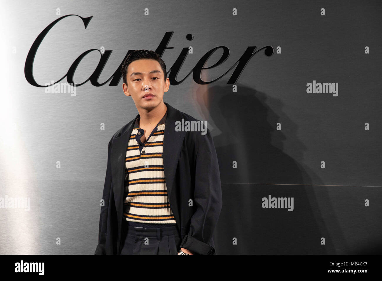 San Francisco, Californie, USA. 5ème apr 2018. AH-acteur DANS YOO arrive sur le tapis rouge pour le Santos de Cartier Watch Lancement au quai 48 le 5 avril 2018 à San Francisco, Californie Crédit : Greg Chow/ZUMA/Alamy Fil Live News Banque D'Images