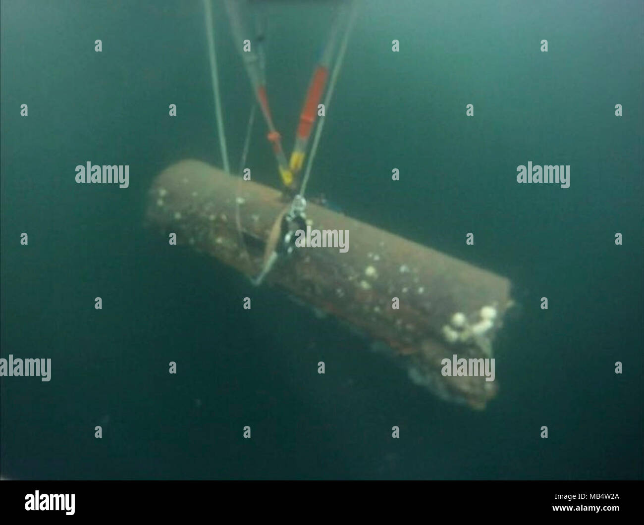 Le fjord d'OSLO (16 février 2018) une torpille de la Seconde Guerre mondiale trouve par contre les mines de l'OTAN (SNMCMG1 Groupe 1) bateau HMS Cattistock est déplacé d'une grande zone de trafic dans le fjord d'Oslo, à une baisse de trafic pour plus tard la neutralisation ou la destruction par les autorités norvégiennes. SNMCMG1 y compris le HNLMS Mercuur phare et HMS Cattistock travaillant aux côtés de la Marine royale norvégienne HNoMS dragueur de Rauma et chasseurs de mines de la Marine royale norvégienne HNoMS Måløy pour chercher des munitions historiques de conflits antérieurs dans le fjord d'Oslo à la fois comme un exercice de formation pour les navires et un service à la population de Ni Banque D'Images